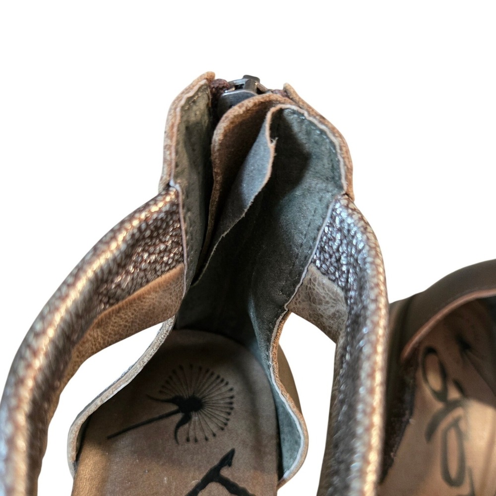 OTBT Leather Sandals Womens Ankle Strap Metallic Boho Comfort Flat Silver 8½ - Picture 9 of 9